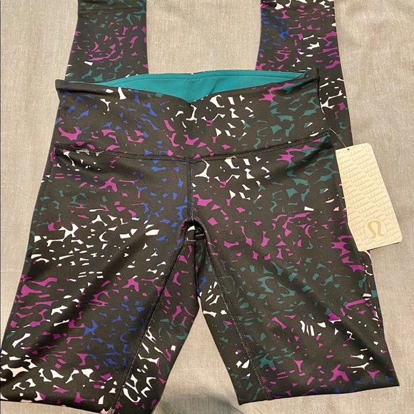 Lululemon Wunder Under *Rare* Shadow Wrap Multi - Picture 3 of 6